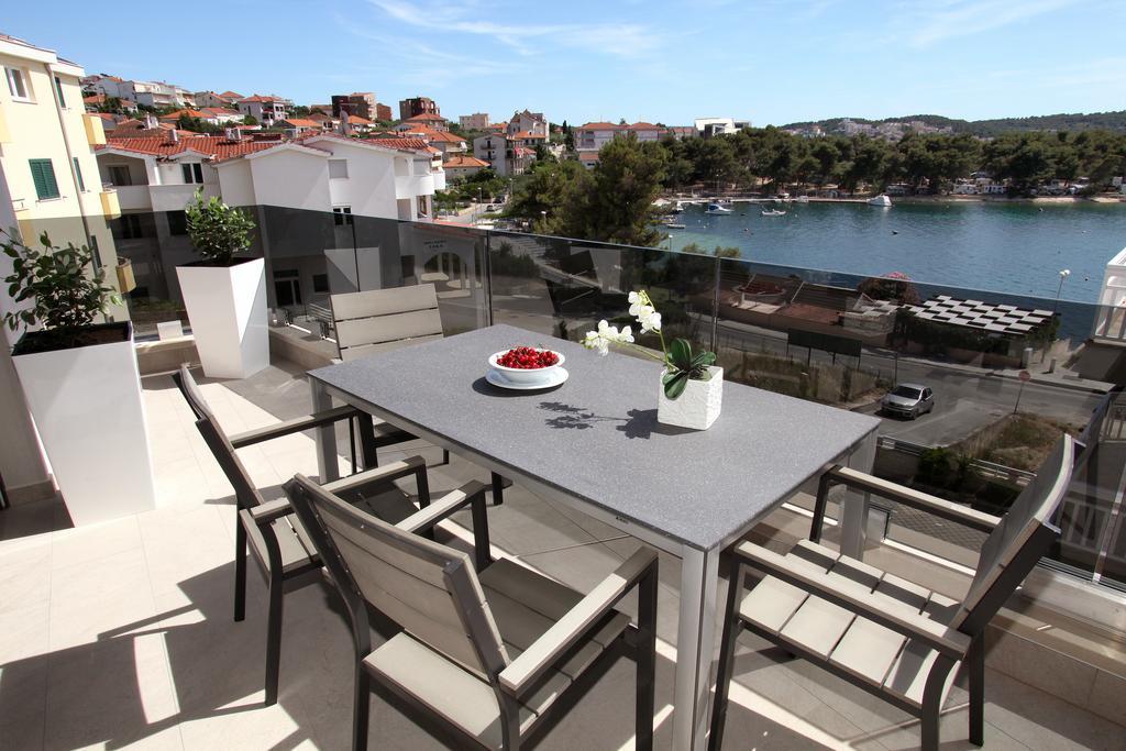 Apartments Villa Aquamarie Трогир Экстерьер фото