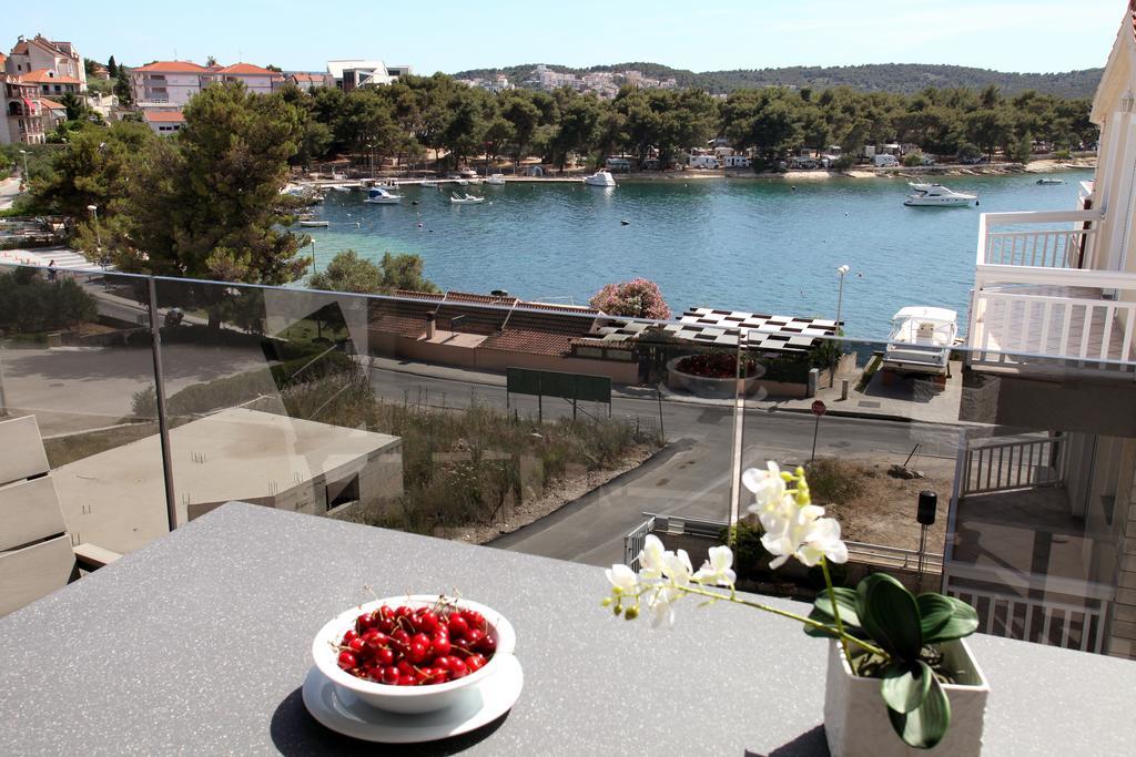 Apartments Villa Aquamarie Трогир Экстерьер фото