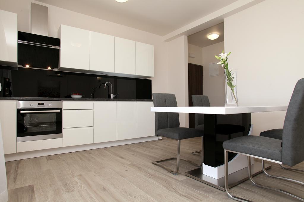 Apartments Villa Aquamarie Трогир Экстерьер фото