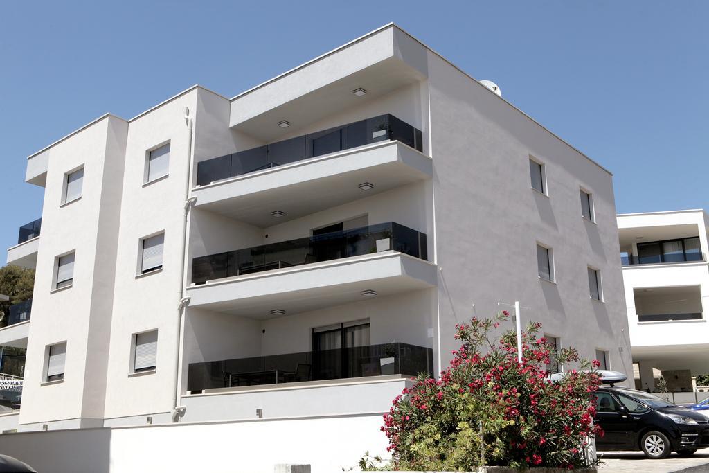 Apartments Villa Aquamarie Трогир Экстерьер фото